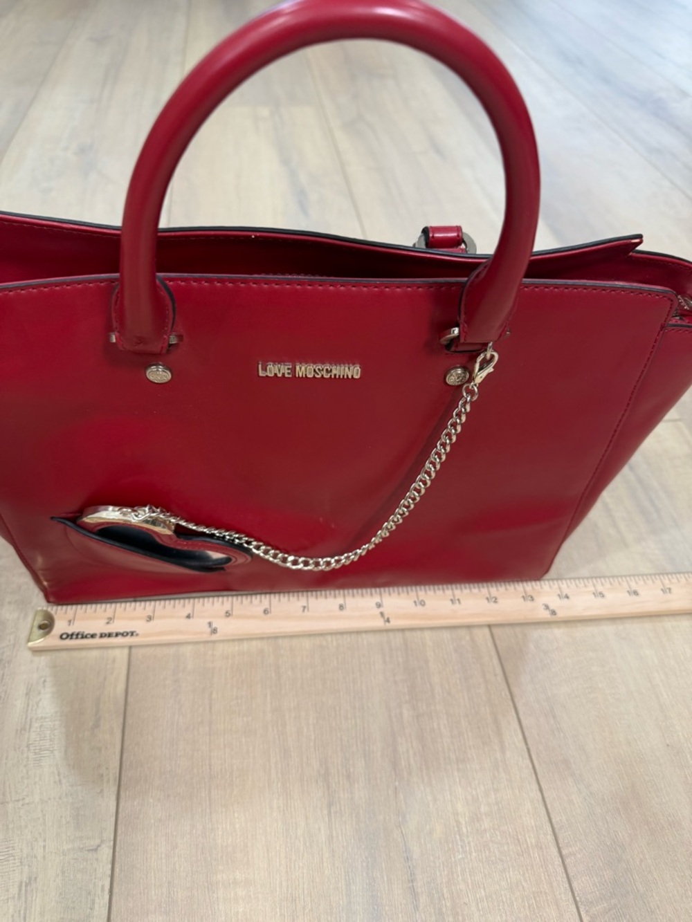 Love Moschino Red Vegan Leather Tote with Heart Charm - Picture 10 of 11